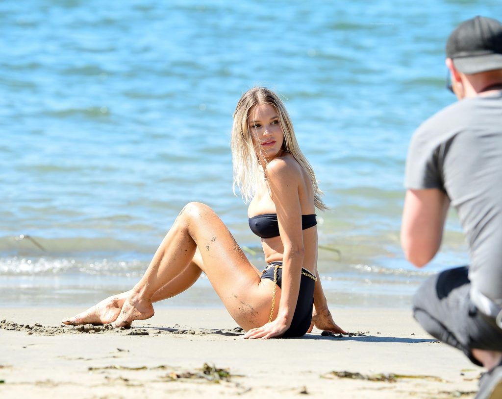 Joy Corrigan Shows Off Her Toned Beach Body During a Photoshoot in LA (40 Photos)