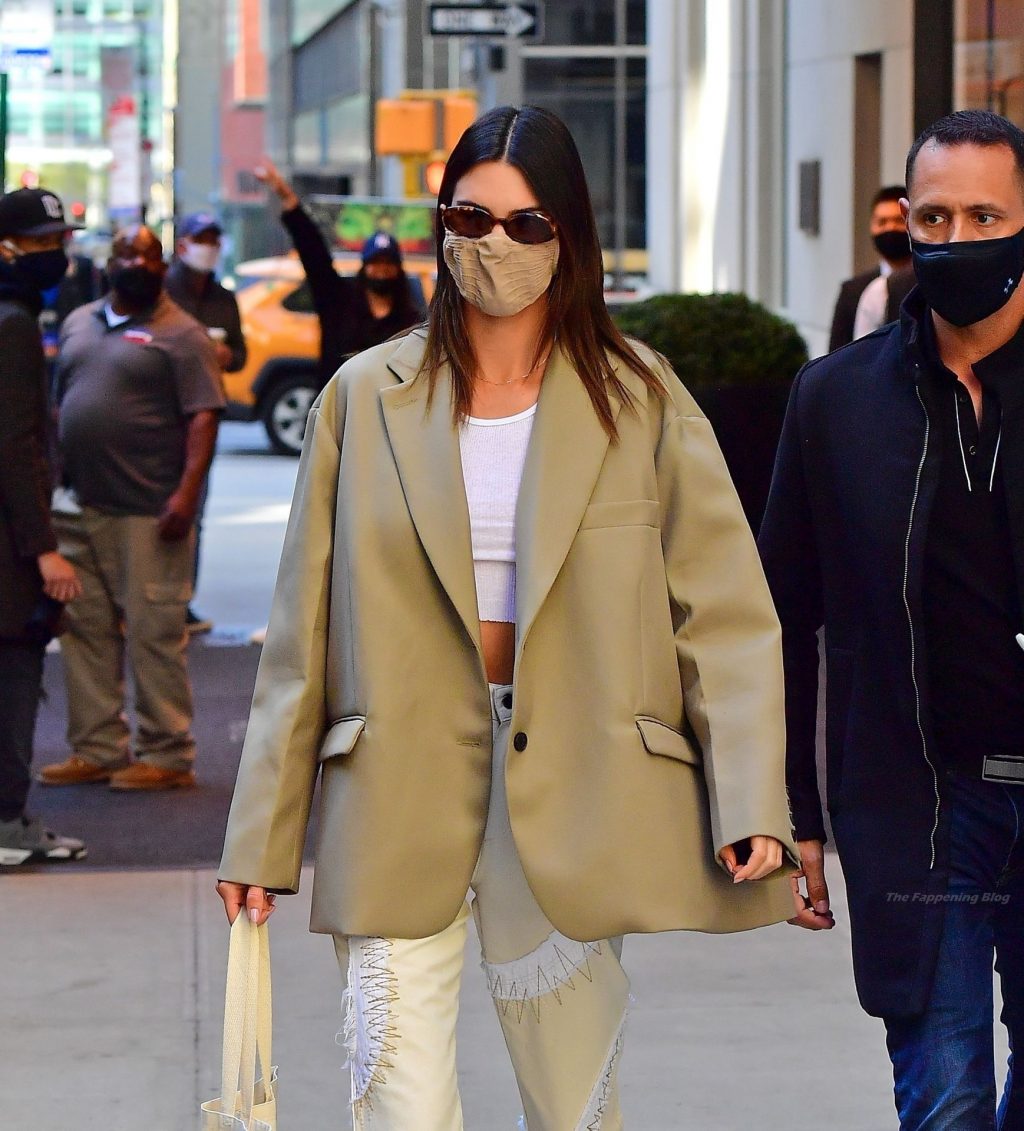 Kendall Jenner Heads Out in a Blazer and Crop Top in NYC (102 Photos)