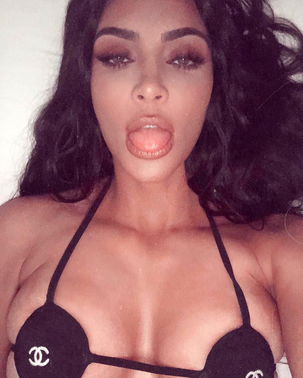 Kim Kardashian Nude And Sexy (183 Photos &amp; Videos + Sex Tape – Famous PORN in 2021)