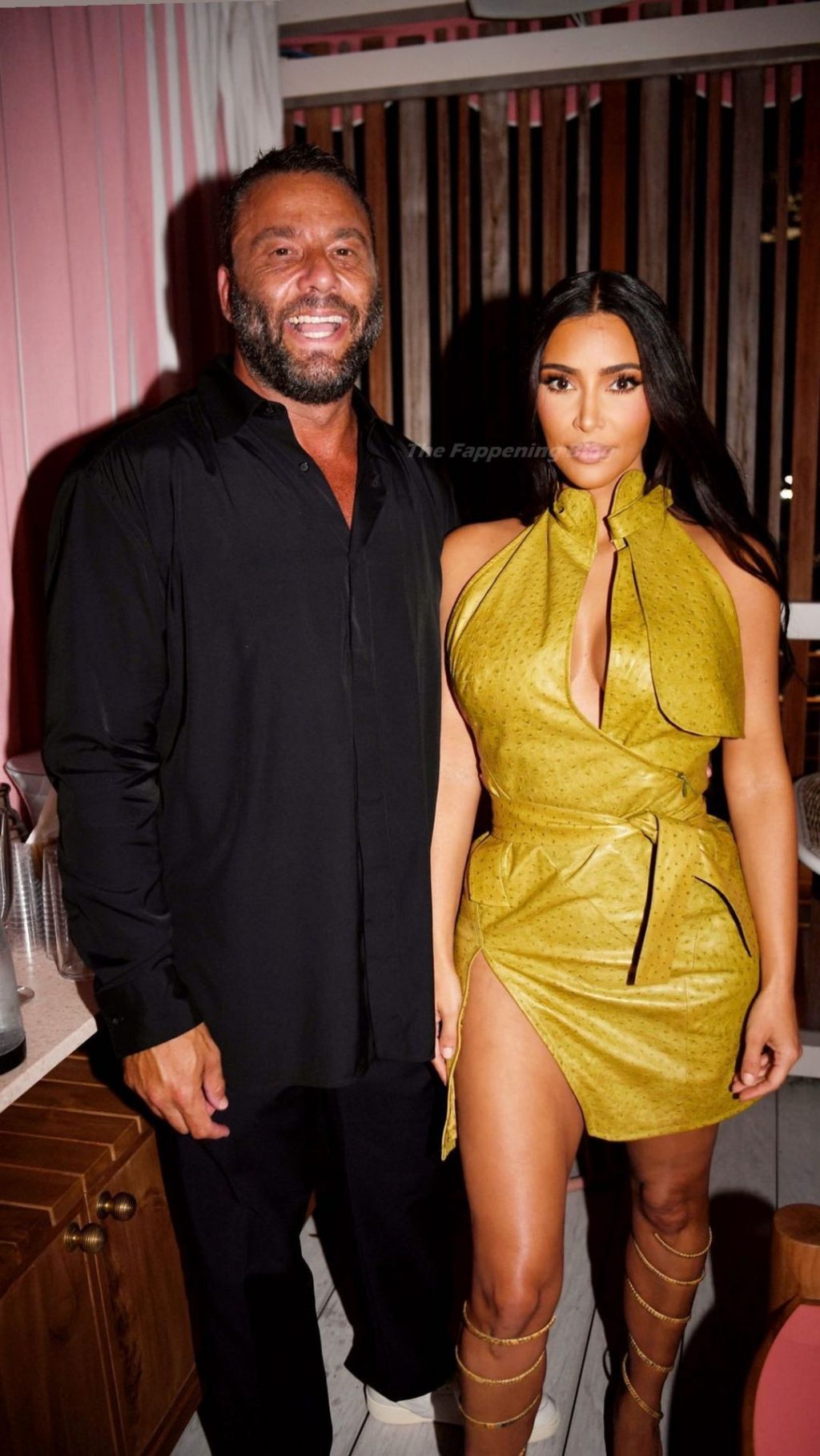 Kim Kardashian is All Smiles As She Parties with Friends in Miami (73 Photos)