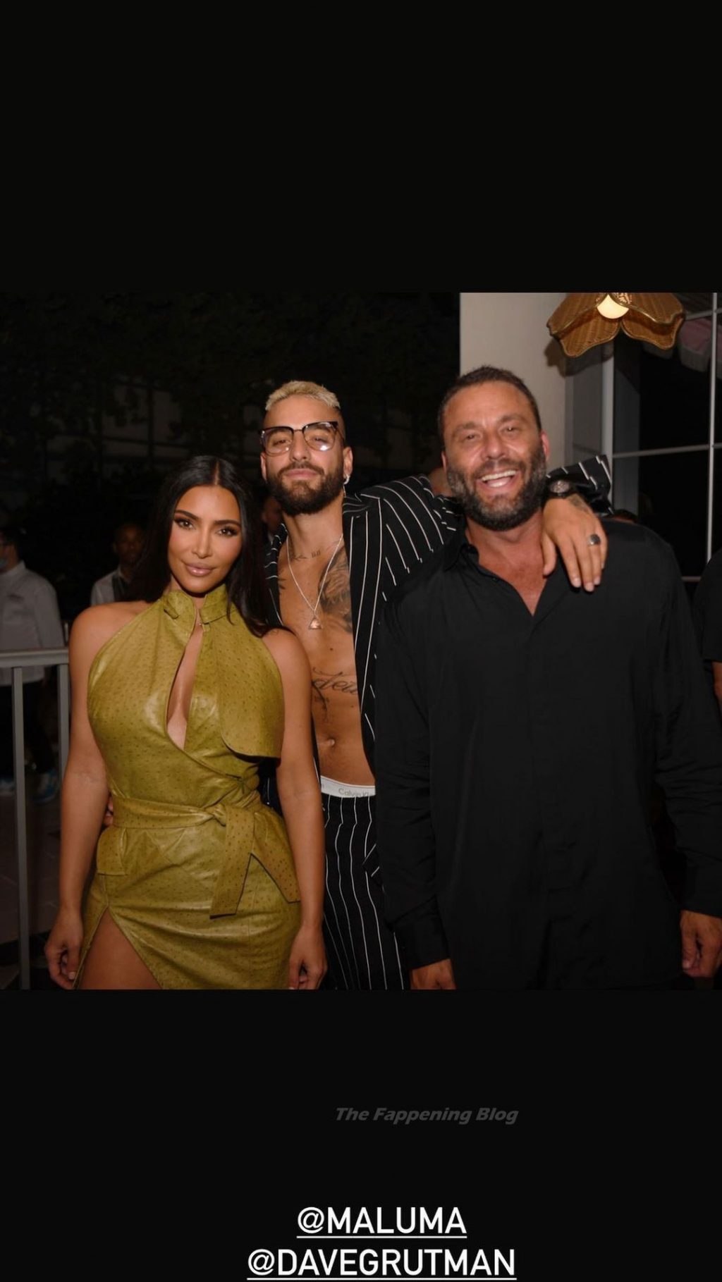 Kim Kardashian is All Smiles As She Parties with Friends in Miami (73 Photos)