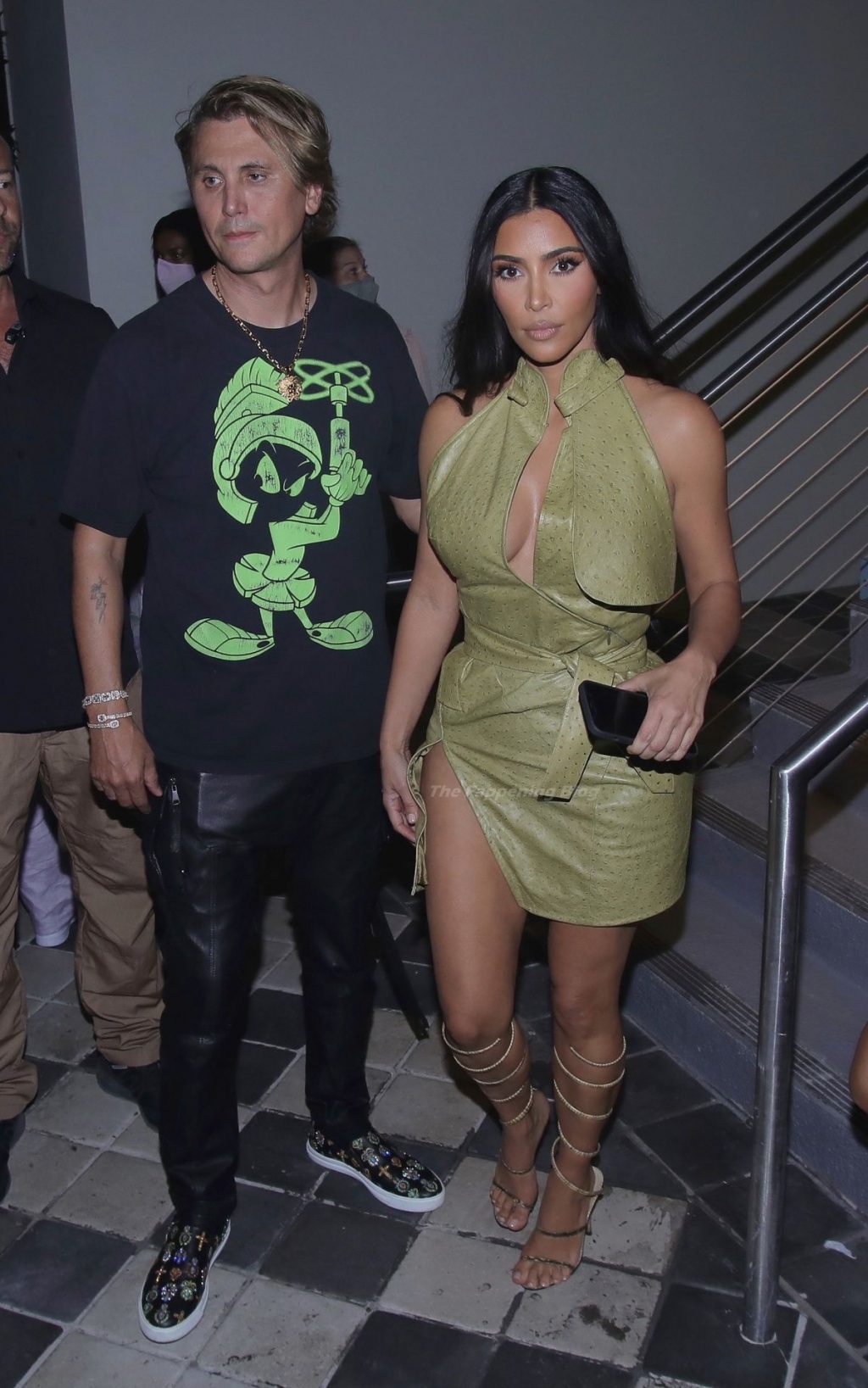 Kim Kardashian is All Smiles As She Parties with Friends in Miami (73 Photos)