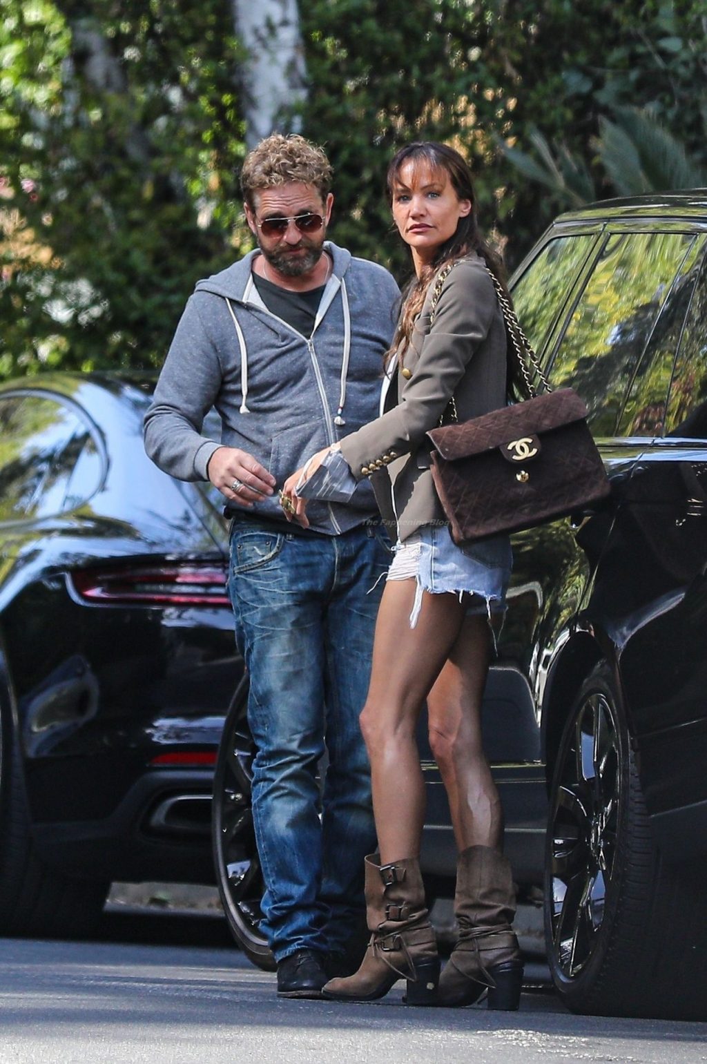 Gerard Butler Has Steamy PDA Session with Morgan Brown in Hollywood (68 Photos)