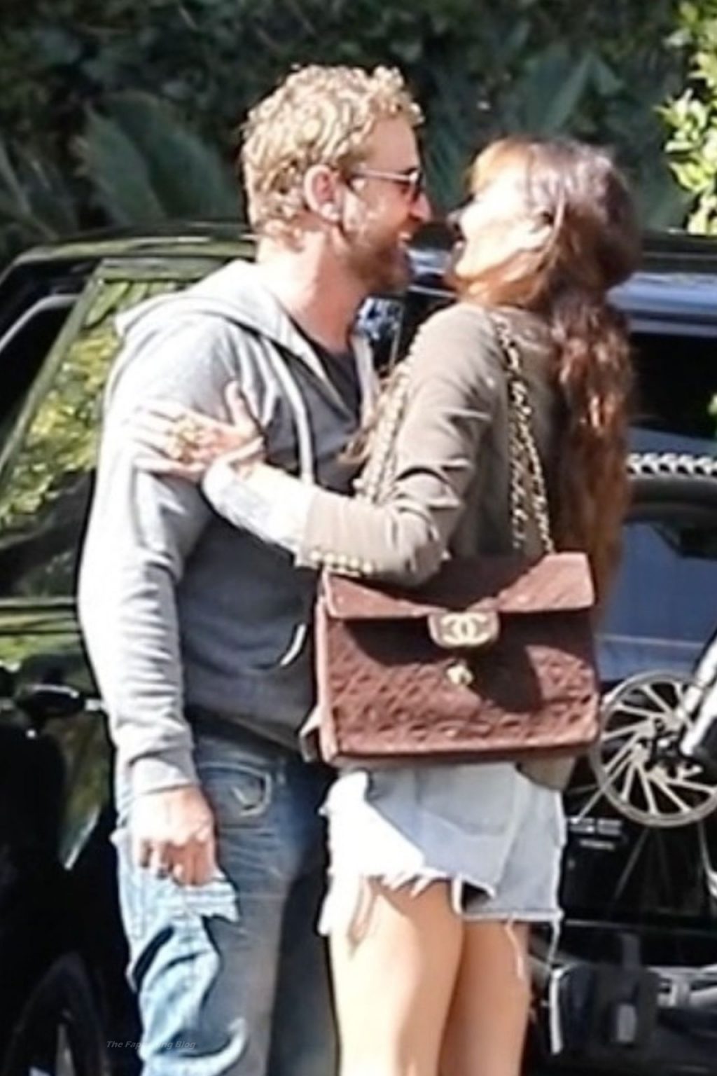 Gerard Butler Has Steamy PDA Session with Morgan Brown in Hollywood (68 Photos)