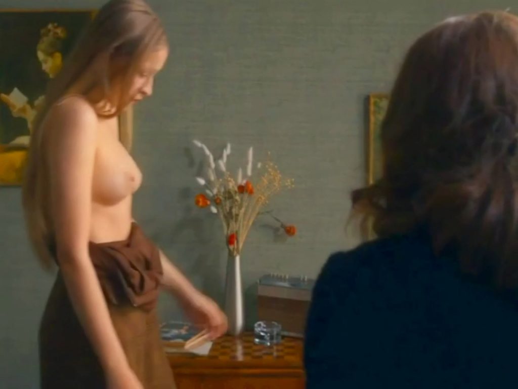 Regina Anikiy Nude – Madame Claude (12 Pics + Video)