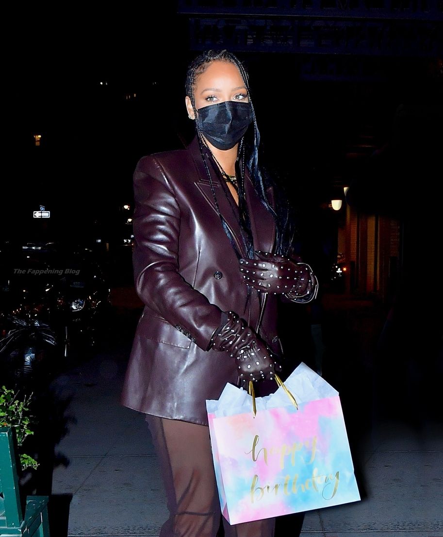 Rihanna Heads to Dinner at Pastis to Celebrate Her Mother’s Birthday in NYC (34 Photos)