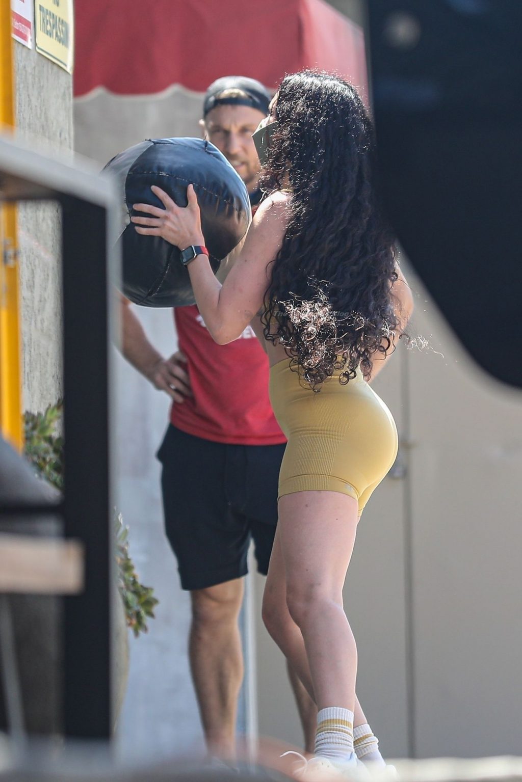 Rumer Willis Exercises with Her Trainer Using a Medicine Ball at Rise Nation Gym (124 Photos)