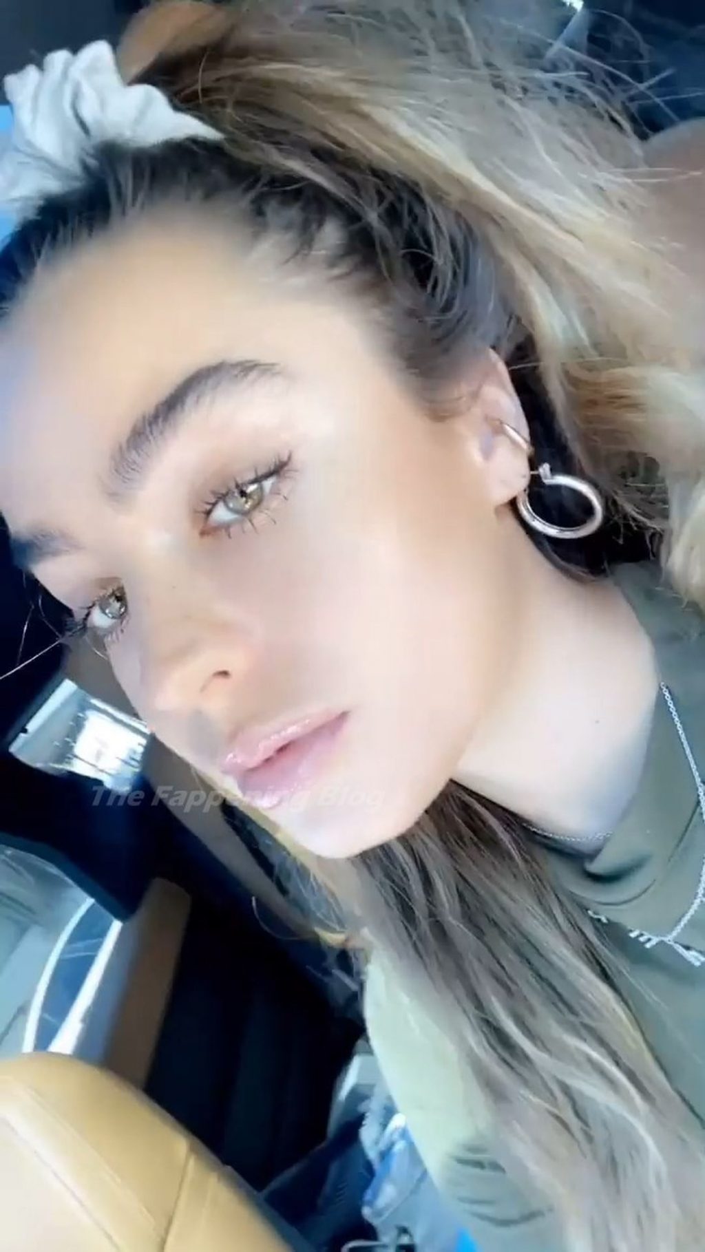 Sommer Ray is Seen in Los Angeles (8 Photos)