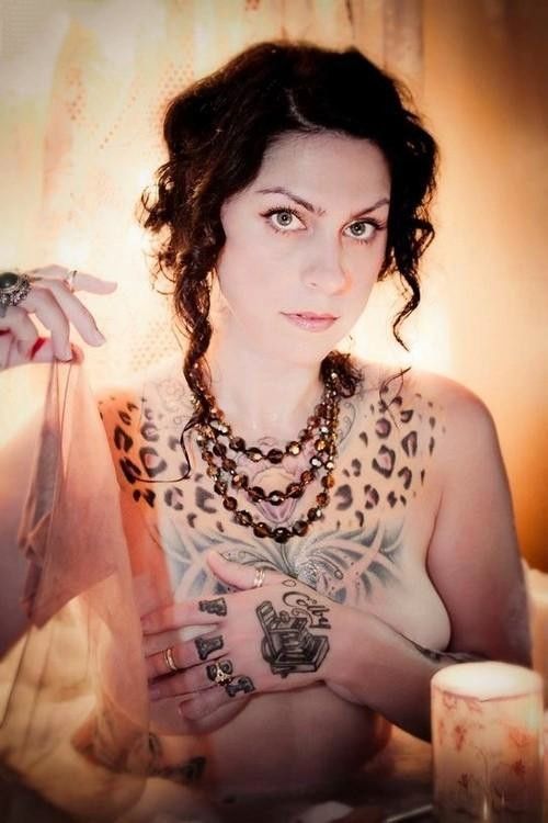 Danielle Colby Nude & Sexy (66 Photos) .