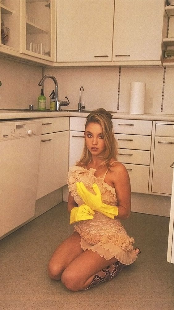 Sydney Sweeney Nude ‘LEAKED’ And Sexy (154 Pics + Sex Tape &amp; Naked Scenes)