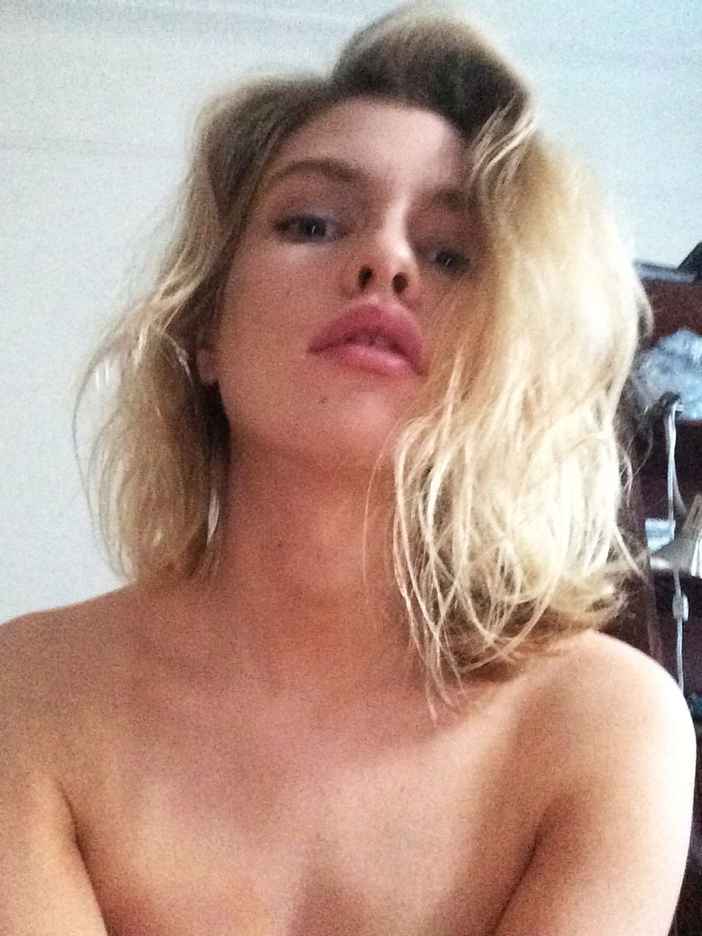 Stella Maxwell Nude LEAKED The Fappening &amp; Sexy – Part 1 (157 Photos &amp; Possible Sex Tape Porn Video)