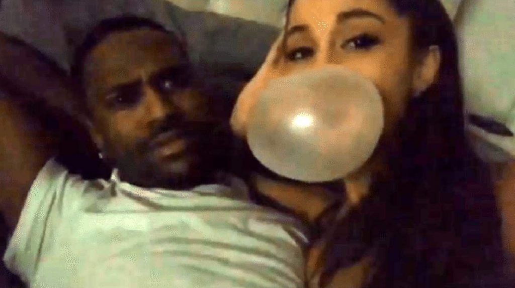 Ariana Grande Nude Possible Leaked &amp; HOT – Part 1 (153 Photos + Videos) [2021 Update]