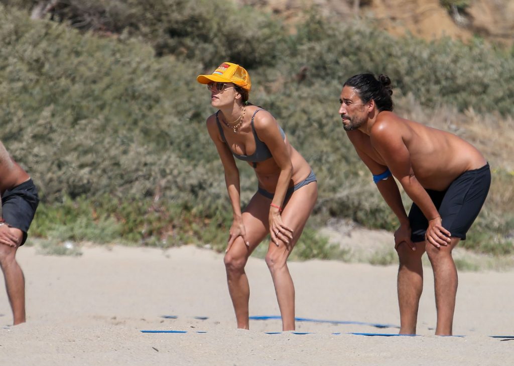 Alessandra Ambrosio Shows Off Her Figure on the Beach (69 Photos)