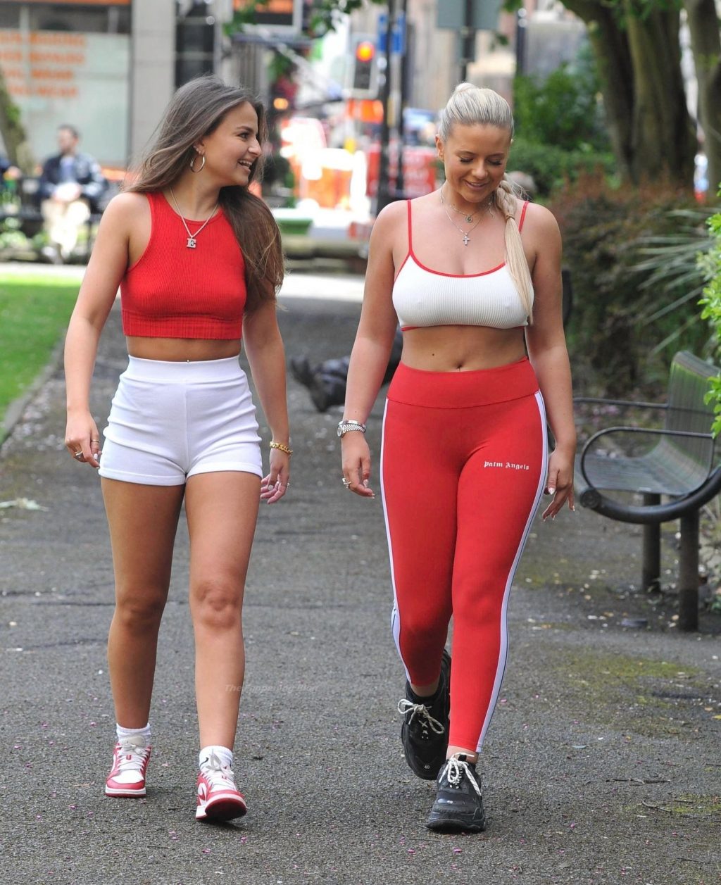 Apollonia Llewellyn is Pictured Working Out in Manchester (21 Photos)