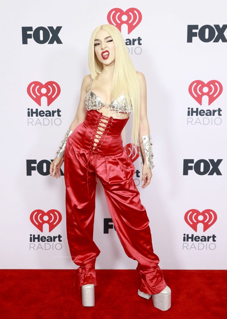 Ava Max Showcases Her Tits At The 2021 Iheartradio Music Awards 32