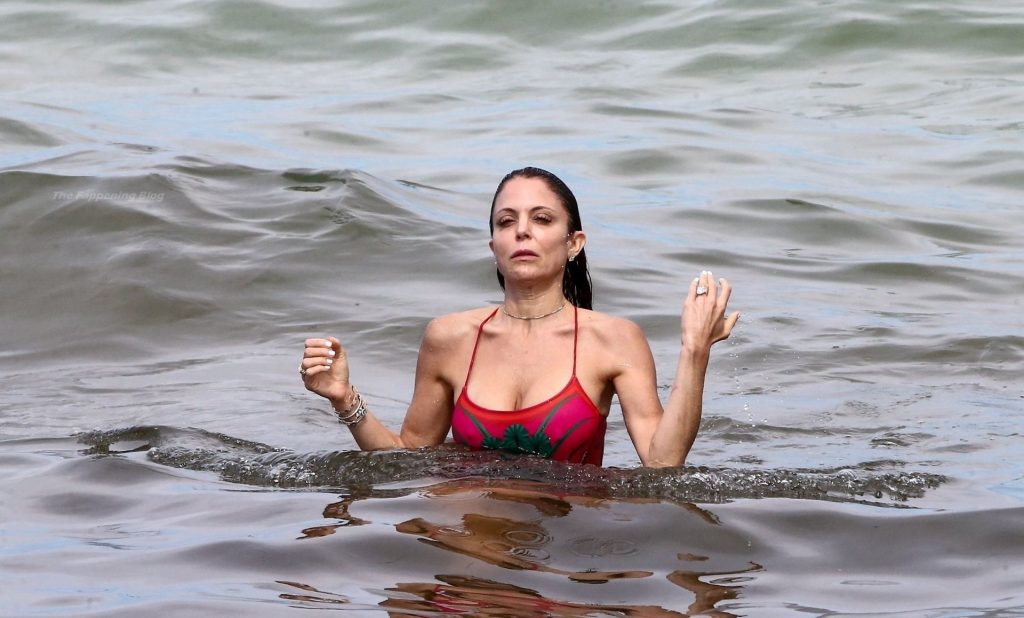 Bethenny Frankel Soaks Up the Sun on Memorial Day Weekend in Miami (68 Photos)