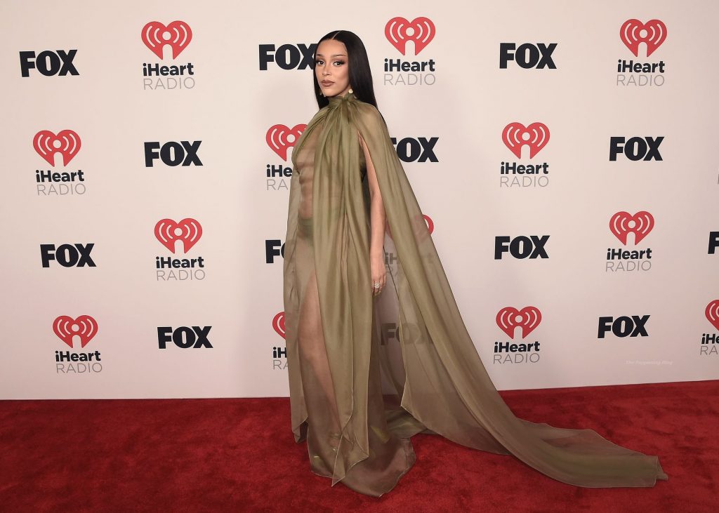 Doja Cat Shows Off Her Tits at the 2021 iHeartRadio Music Awards (63 Photos)