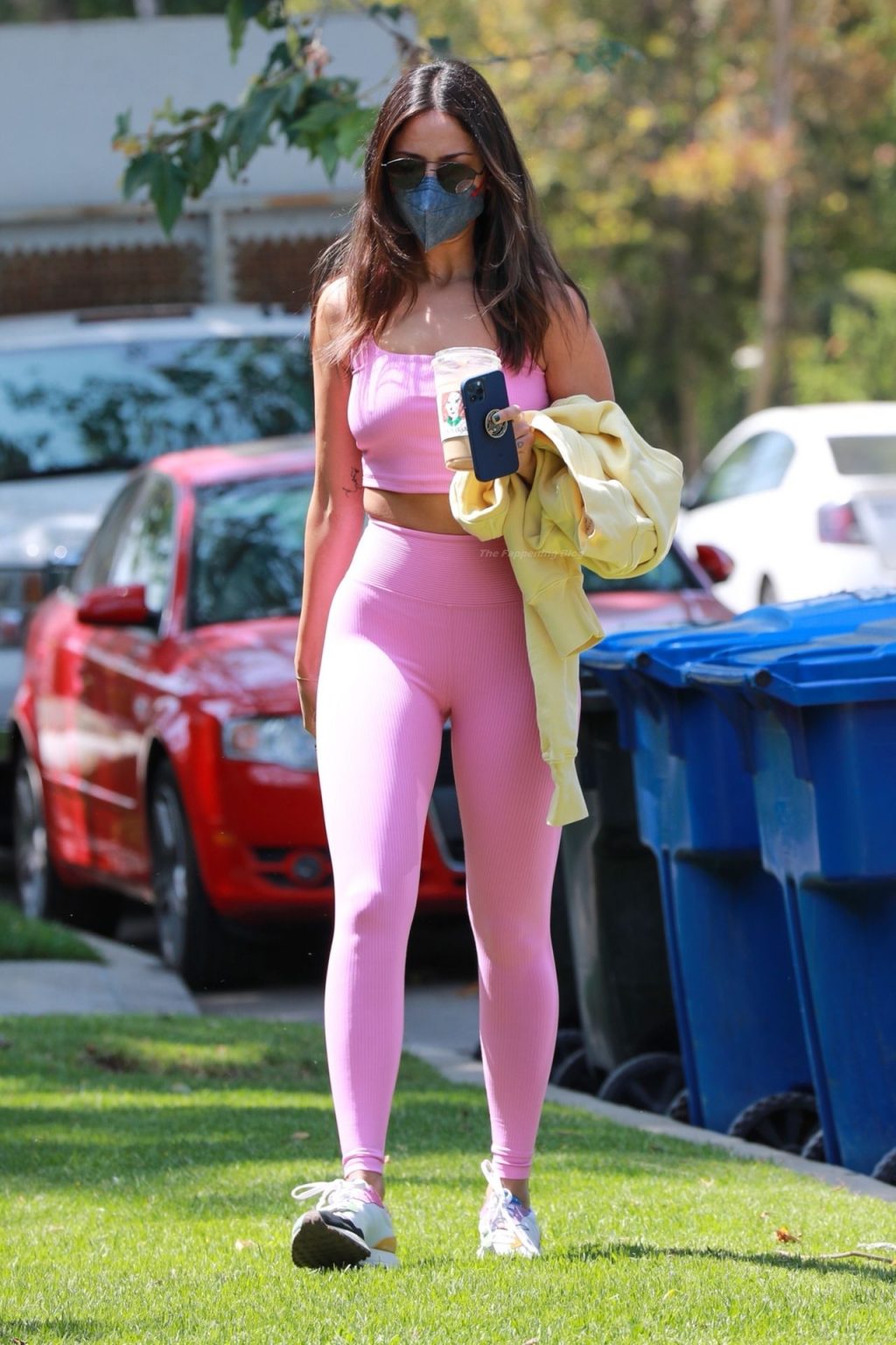 Eiza Gonzalez is Pretty in Pink as She Heads to a Pilates Class (32 Photos)