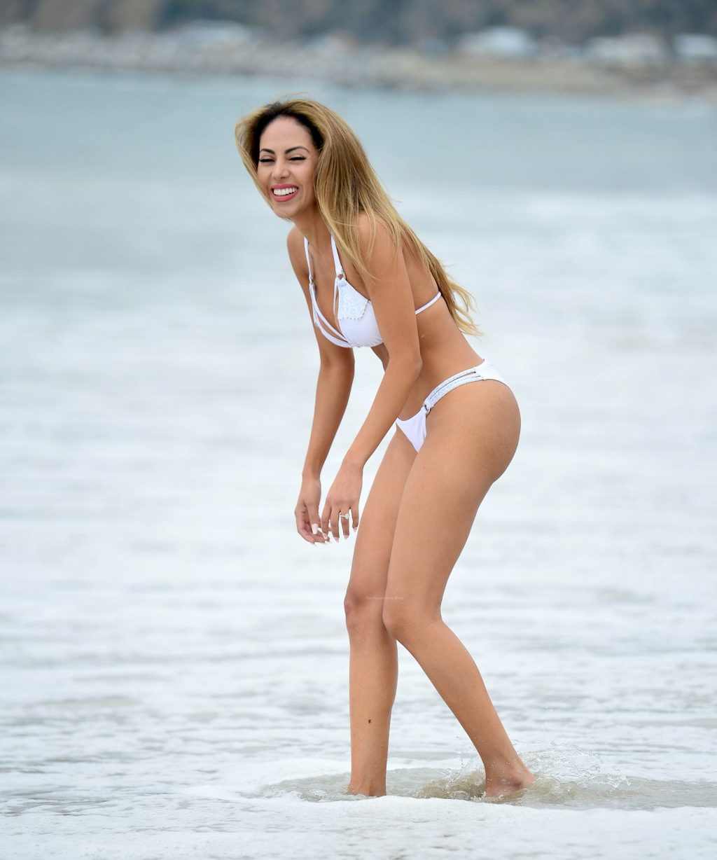 Esther Anaya Shows Off Her Beach Ready Body During a Photoshoot in Malibu (58 Photos)