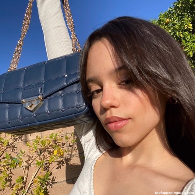 Jenna Ortega Social Media Jenna Ortega Disney Actresses | My XXX Hot Girl