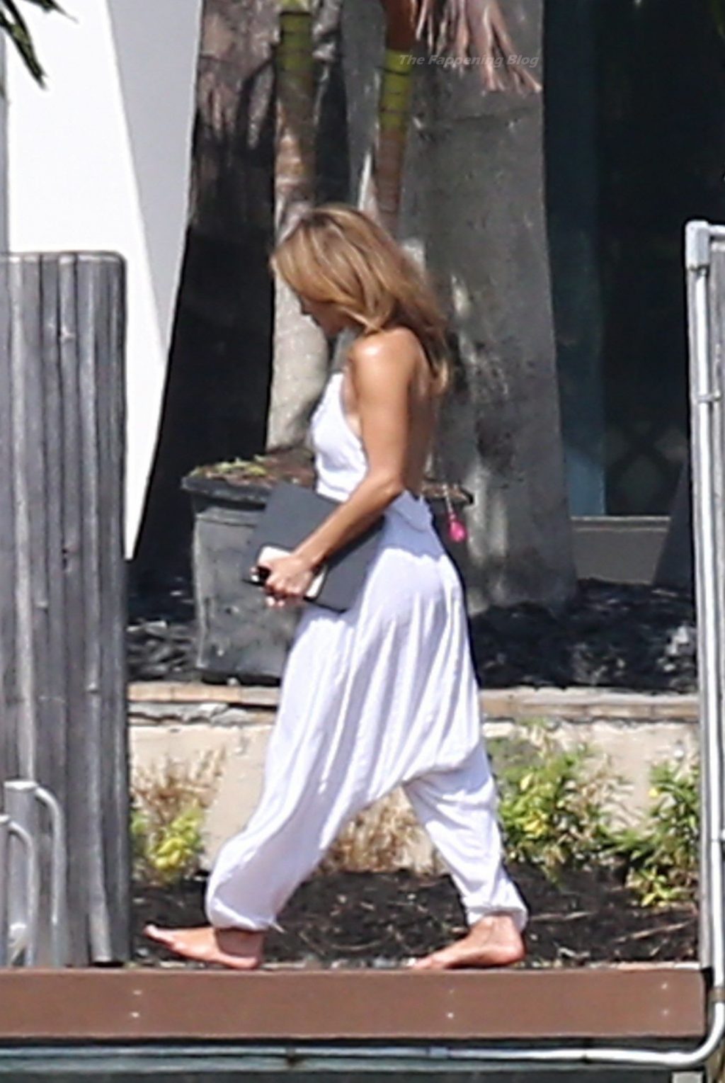 JLo Puts Her Mind and Body at Ease With a Stretch at The Waterfront in Miami (40 Photos)