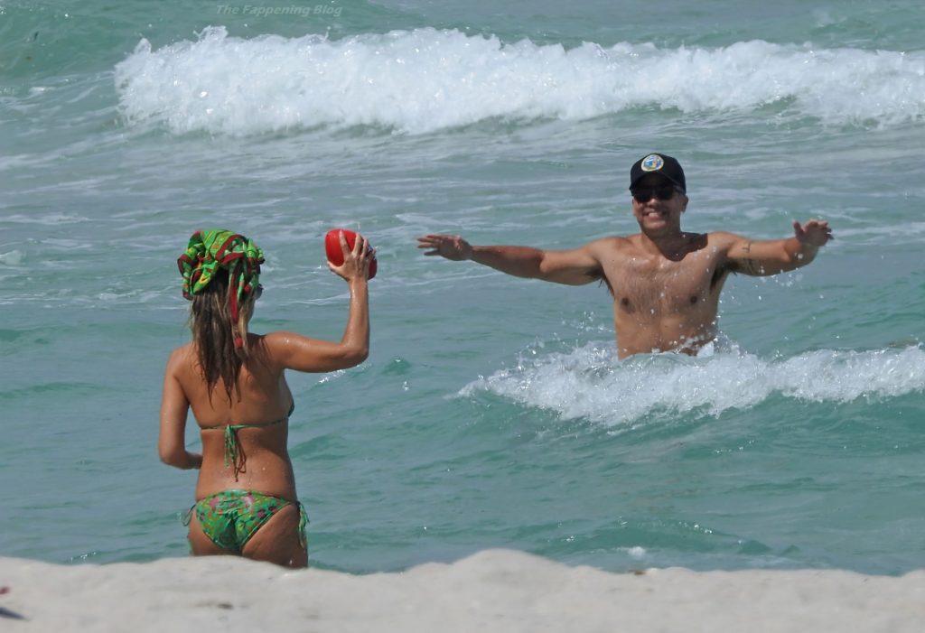 Jessica Alba Soaks Up the Sun in Miami with Her Husband Cash Warren (85 Photos)