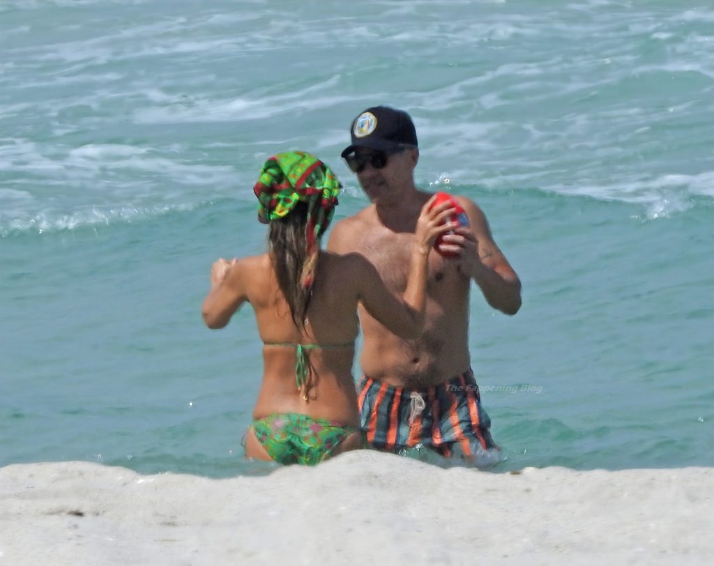 Jessica Alba Soaks Up the Sun in Miami with Her Husband Cash Warren (85 Photos)