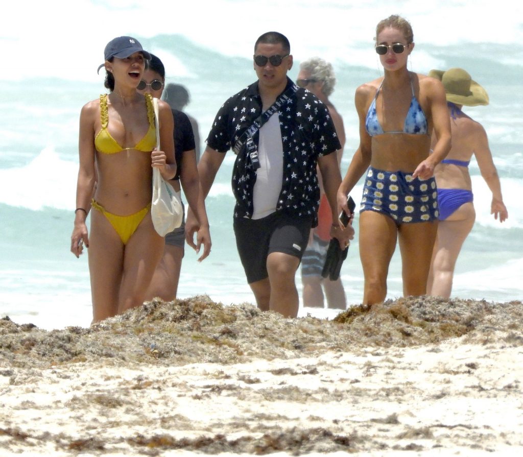 Kelsey Merritt Soaks Up the Sun in a Yellow Bikini in Mexico (16 Photos)