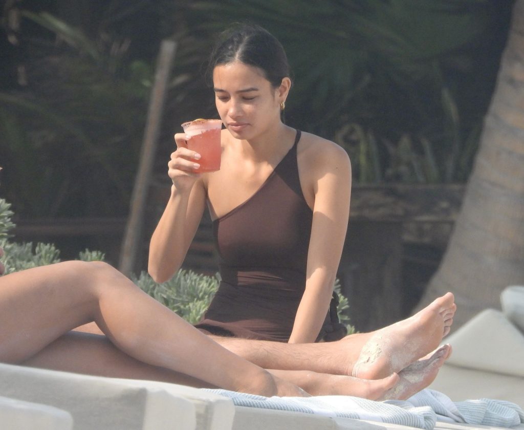 Kelsey Merritt Looks Stunning in a Swimsuit as She Relaxes in Mexico (65 Photos)
