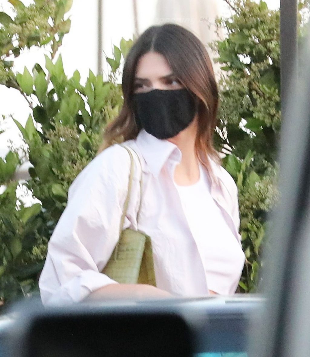 Braless Kendall Jenner Showcases Her Unbeliable Abs at Nobu (35 Photos)