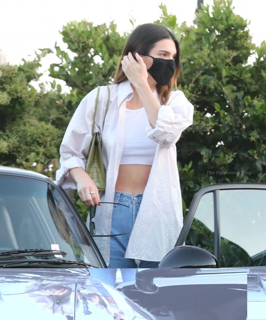 Braless Kendall Jenner Showcases Her Unbeliable Abs at Nobu (35 Photos)