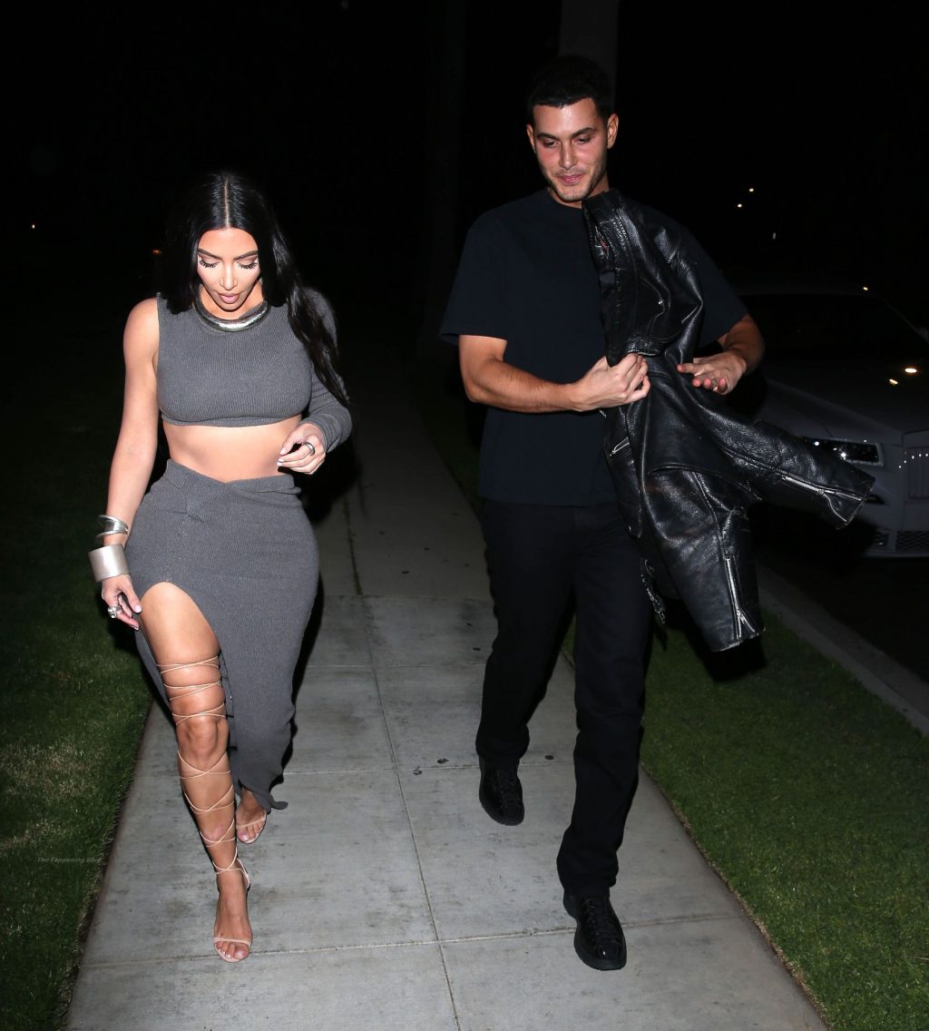 Kim Kardashian Looks Incredible in a Skintight Outfit in Beverly Hills (33 Photos)