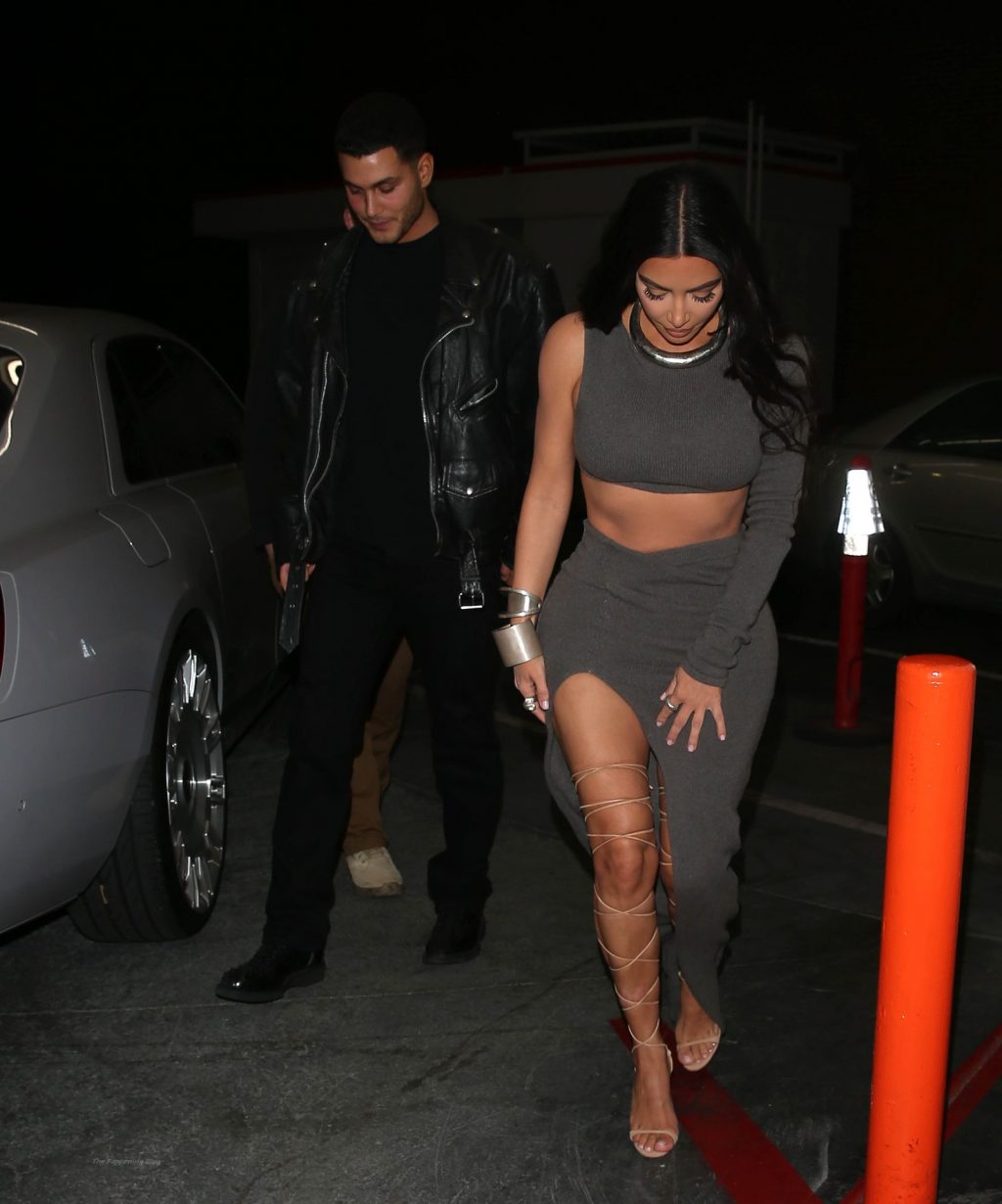 Kim Kardashian Looks Incredible in a Skintight Outfit in Beverly Hills (33 Photos)