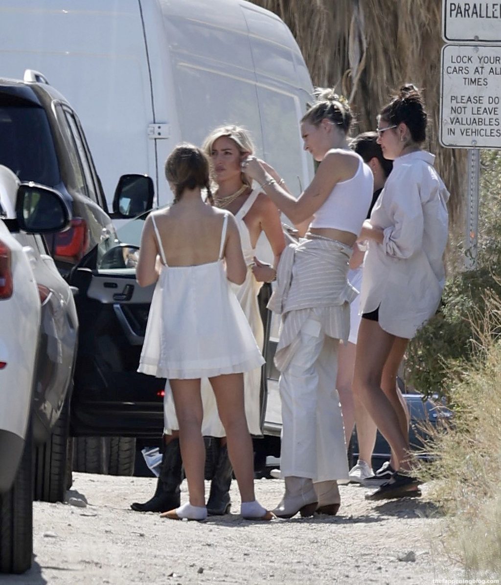 Kristin Cavallari is Spotted During a Shoot for Uncommon James in the Palm Springs Desert (23 Photos)