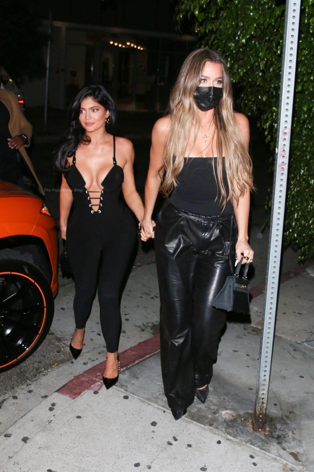 Kylie Jenner Puts Her Busty on Display while Grabbing Dinner (47 Photos + Video)