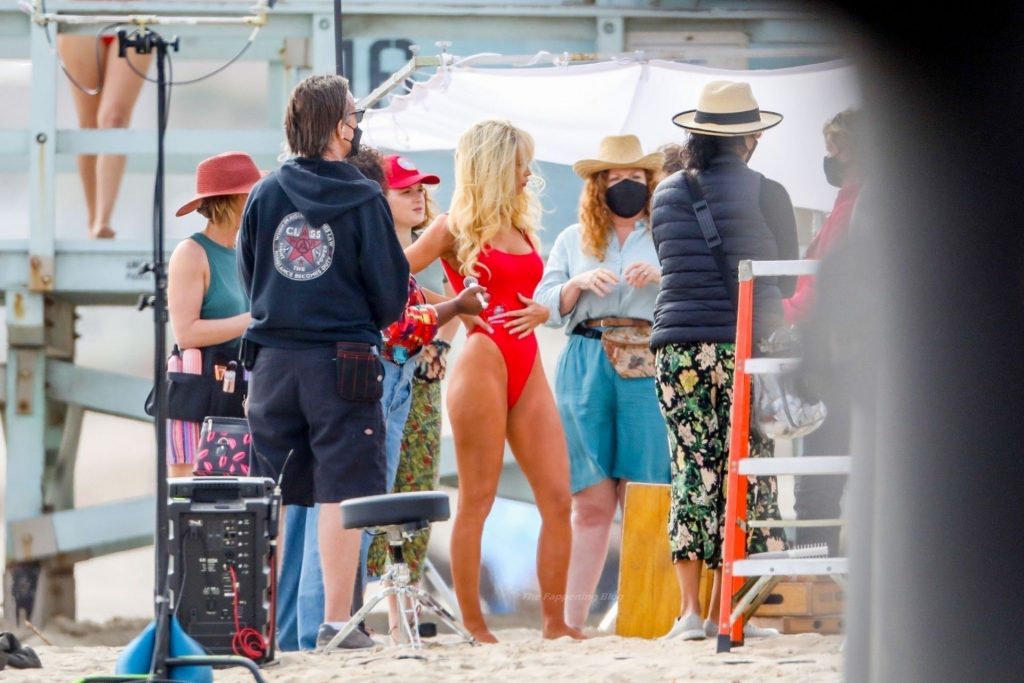 Lily James Transforms Into the Sexy 90’s Baywatch Icon Pamela Anderson on the Set in Malibu (147 Photos)