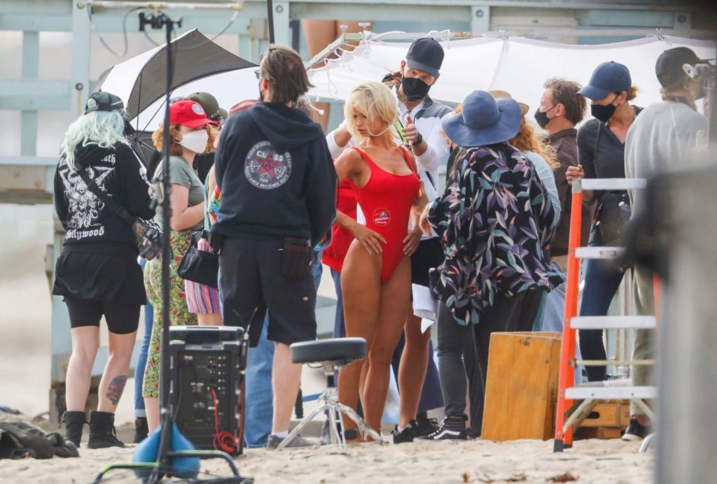 Lily James Transforms Into the Sexy 90’s Baywatch Icon Pamela Anderson on the Set in Malibu (147 Photos)