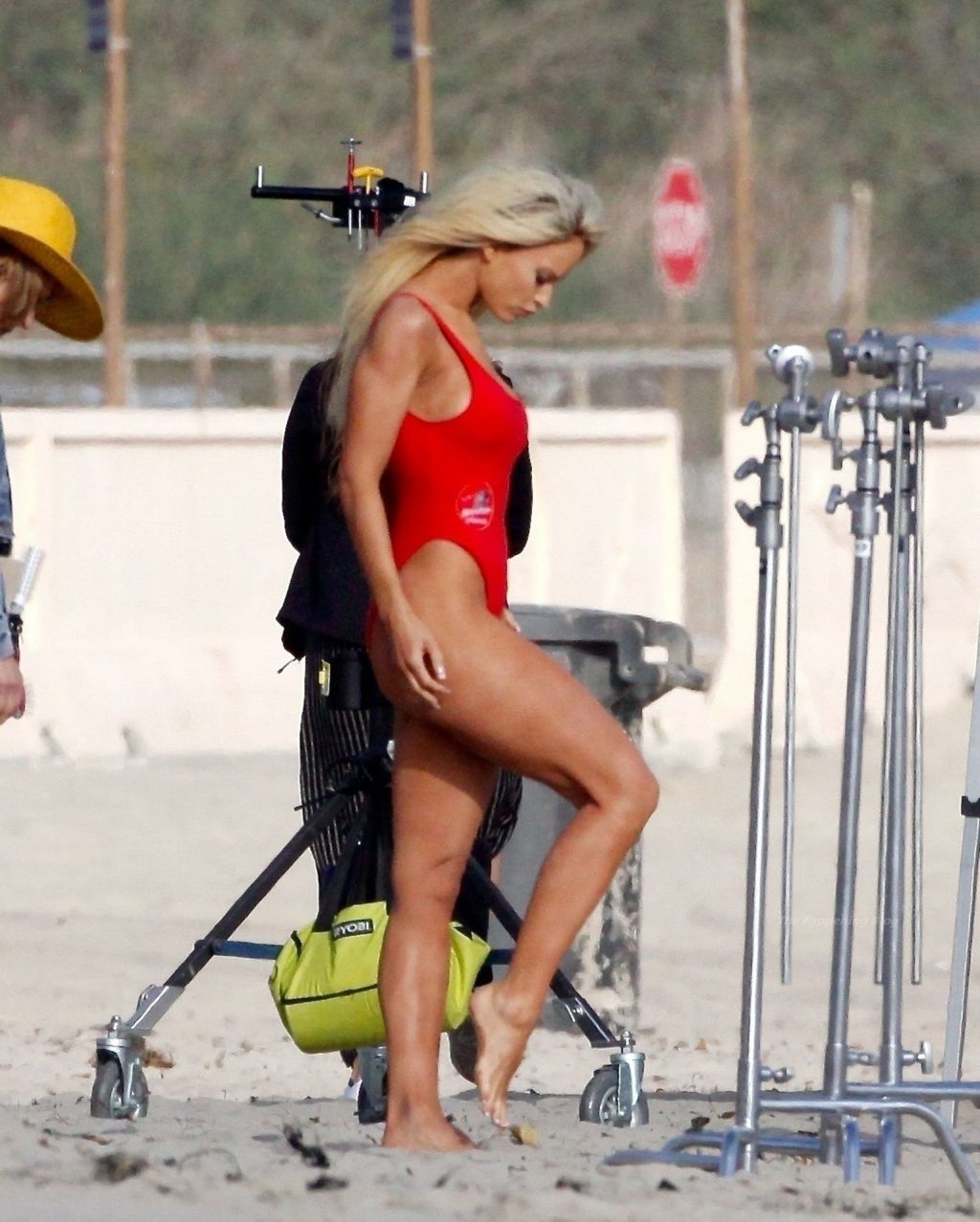 Lily James Transforms Into the Sexy 90’s Baywatch Icon Pamela Anderson on the Set in Malibu (147 Photos)