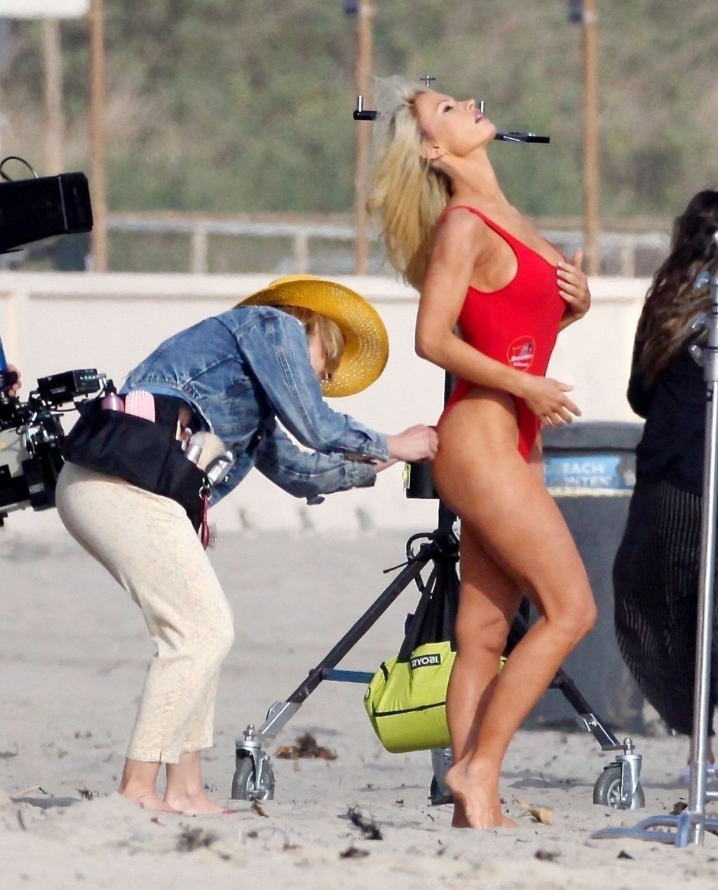 Lily James Transforms Into the Sexy 90’s Baywatch Icon Pamela Anderson on the Set in Malibu (147 Photos)