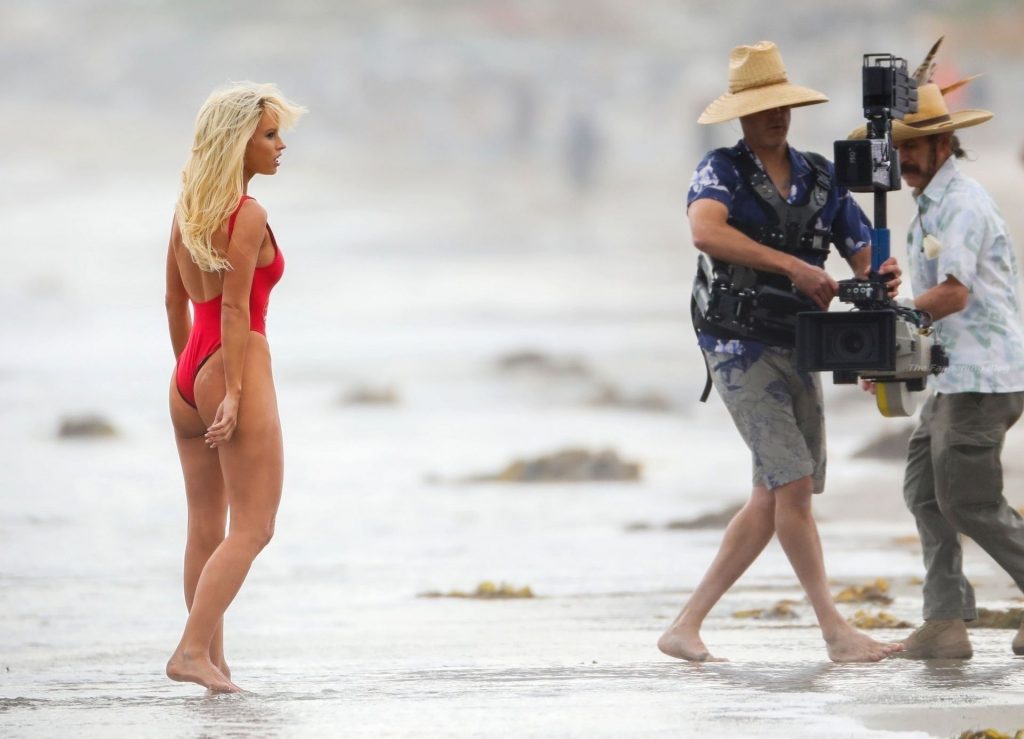 Lily James Transforms Into the Sexy 90’s Baywatch Icon Pamela Anderson on the Set in Malibu (147 Photos)