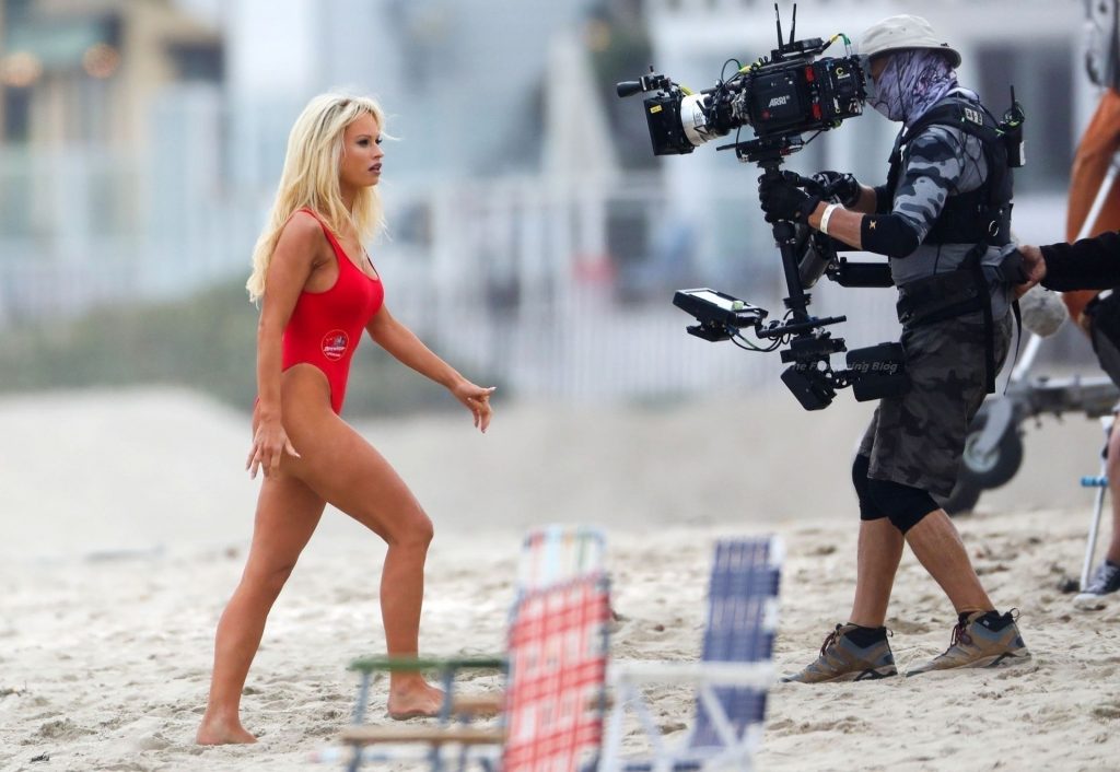 Lily James Transforms Into the Sexy 90’s Baywatch Icon Pamela Anderson on the Set in Malibu (147 Photos)