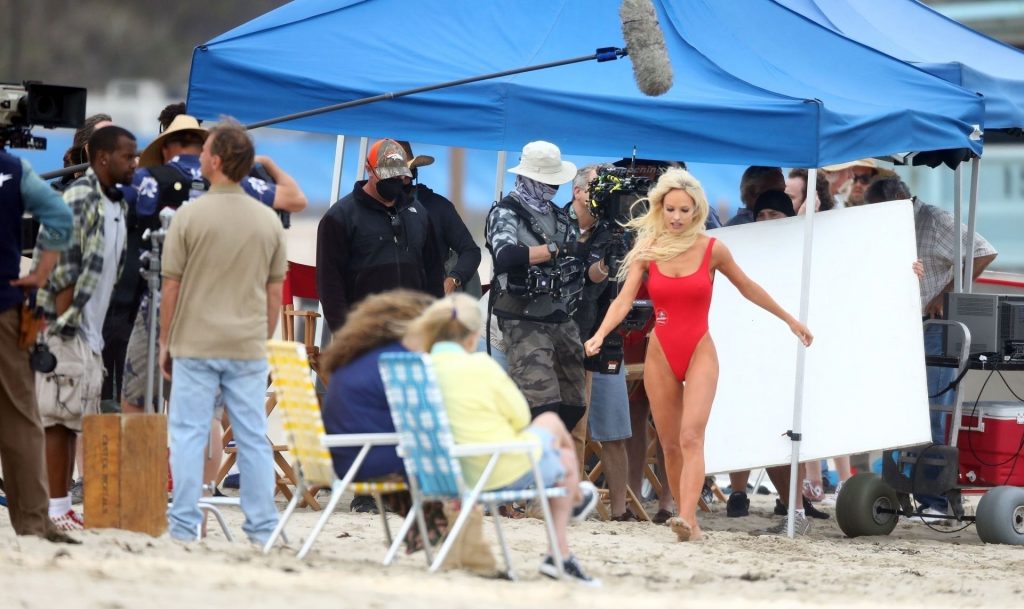 Lily James Transforms Into the Sexy 90’s Baywatch Icon Pamela Anderson on the Set in Malibu (147 Photos)