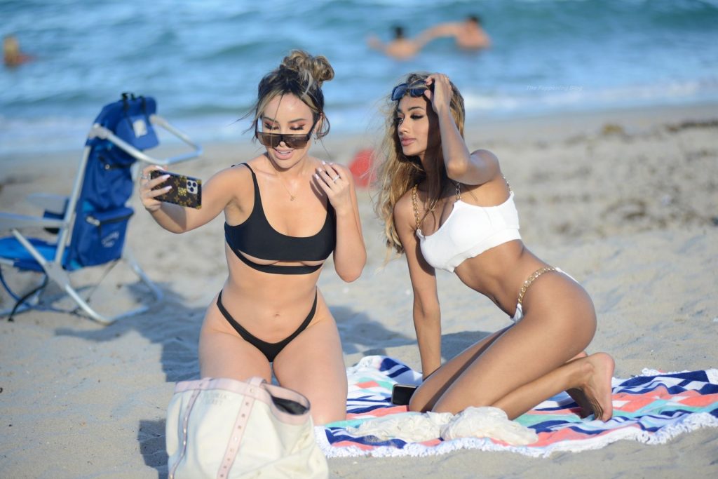 Lisa Opie &amp; Ramina Ashfaque Enjoy a Beach Day in Miami (23 Photos)