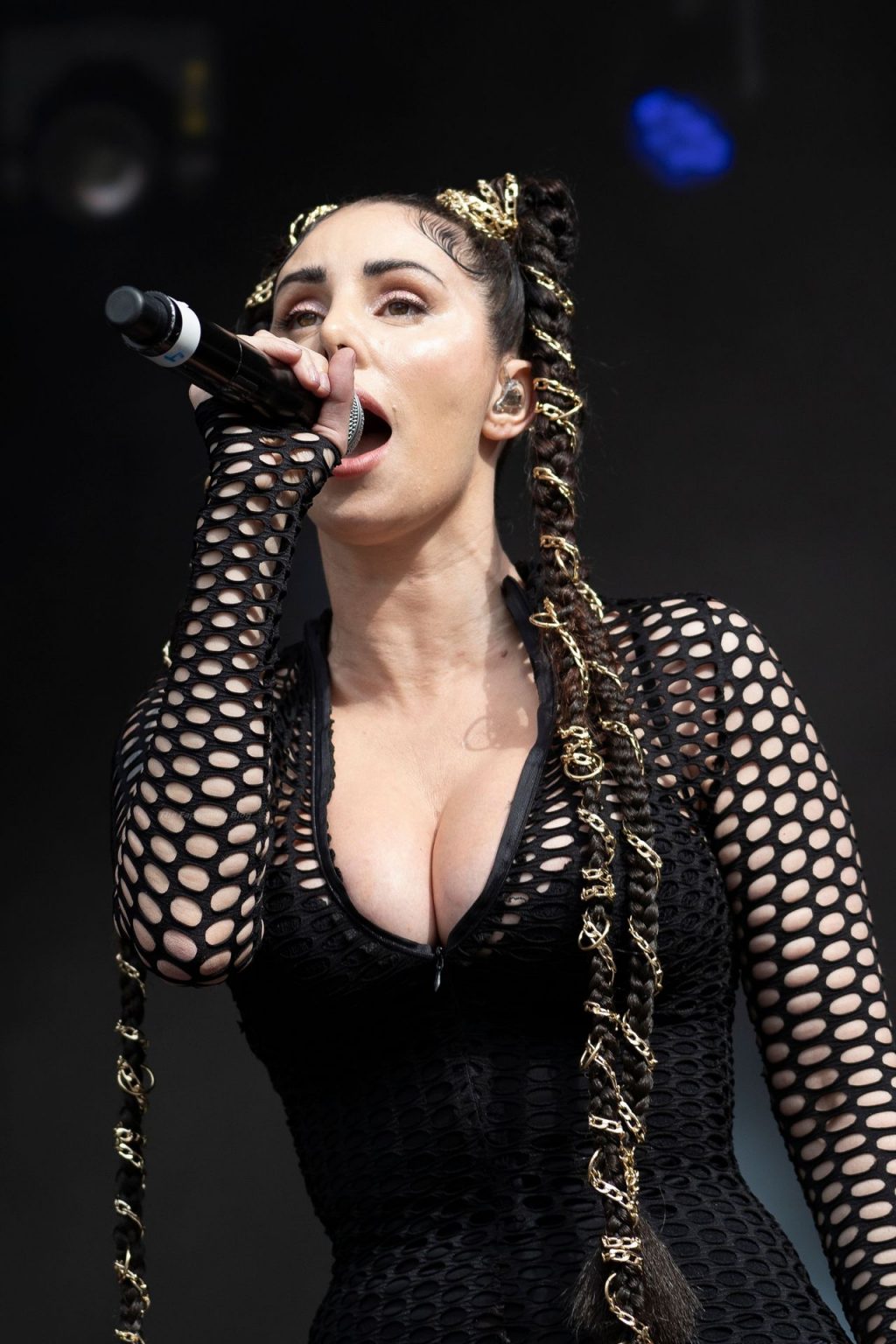 Mala Rodriguez Performs on Stage in Madrid (13 Photos + Video)