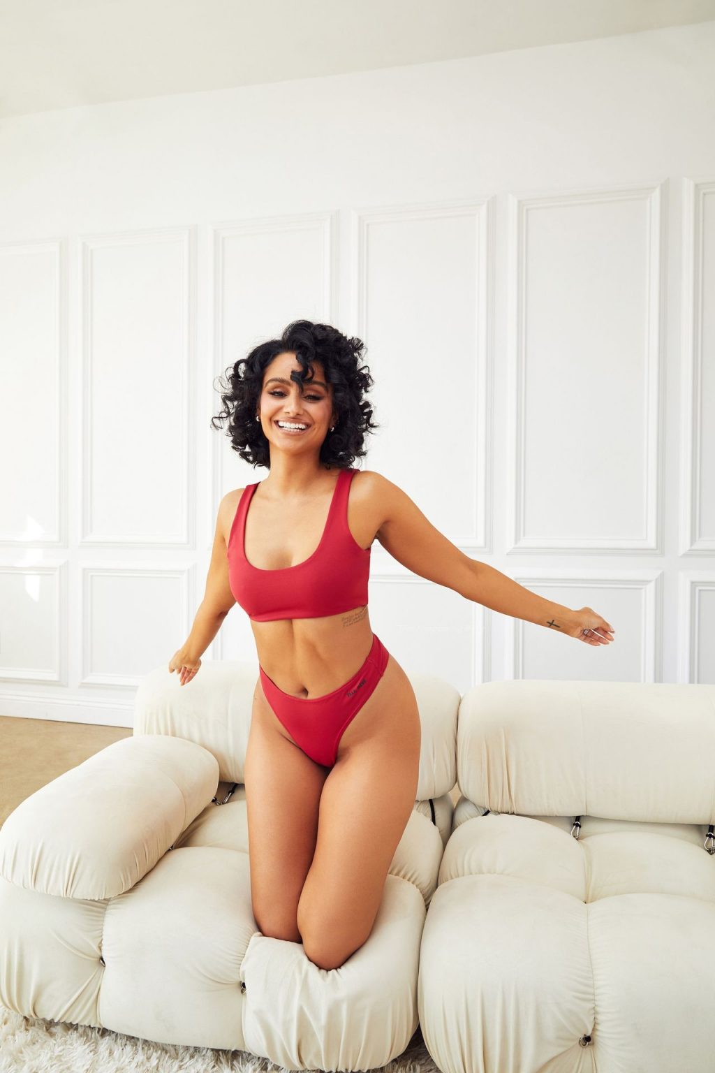 Nazanin Mandi Poses in Lingerie for Her New Line Elle Rêve (24 Photos)