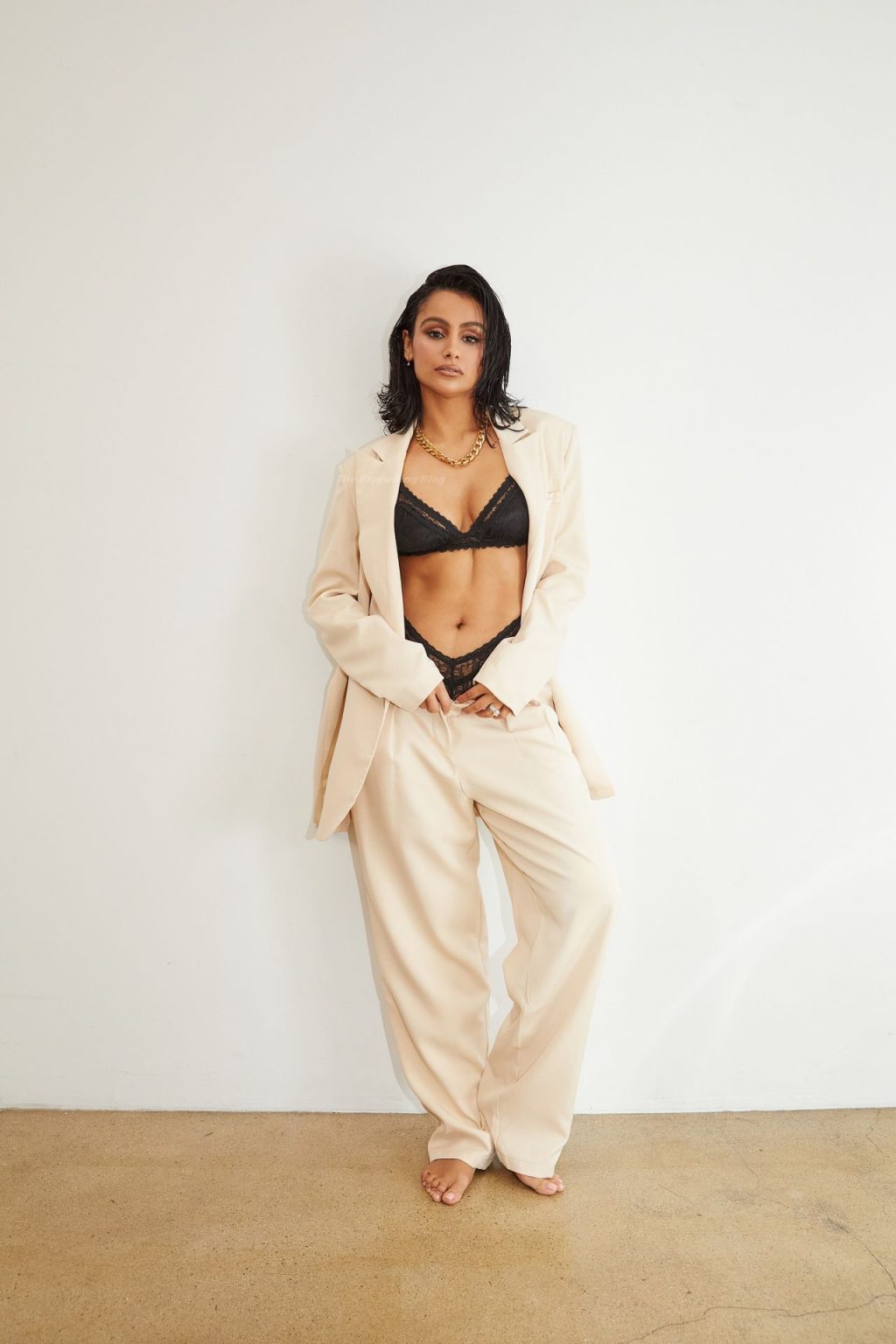 Nazanin Mandi Poses in Lingerie for Her New Line Elle Rêve (24 Photos)