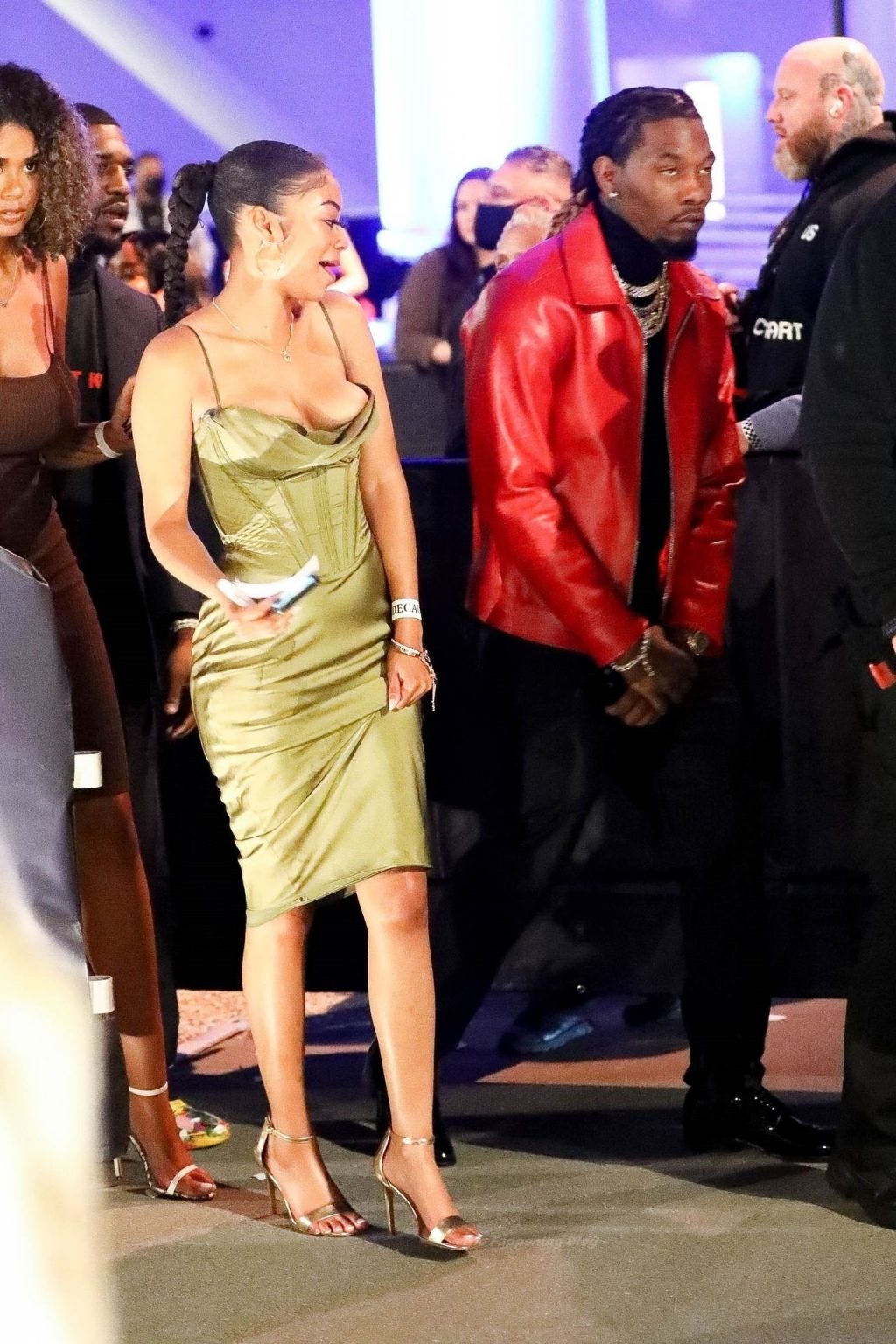 Offset Gets Caught Leaving Drake’s Afterparty with a Mystery Woman (8 Photos)