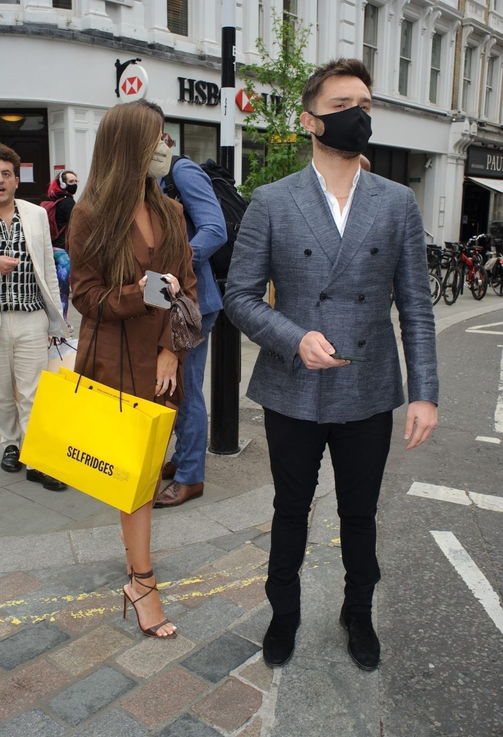 Tamara Francesconi &amp; Ed Westwick are Looking Sharp in London (10 Photos)