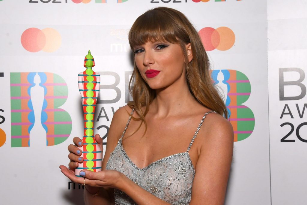 Taylor Swift Stuns at The BRIT Awards 2021 (135 Photos)