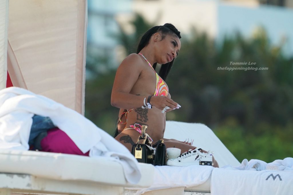 Tommie Lee is Seen in a Thong Bikini at The Beach (26 Photos)